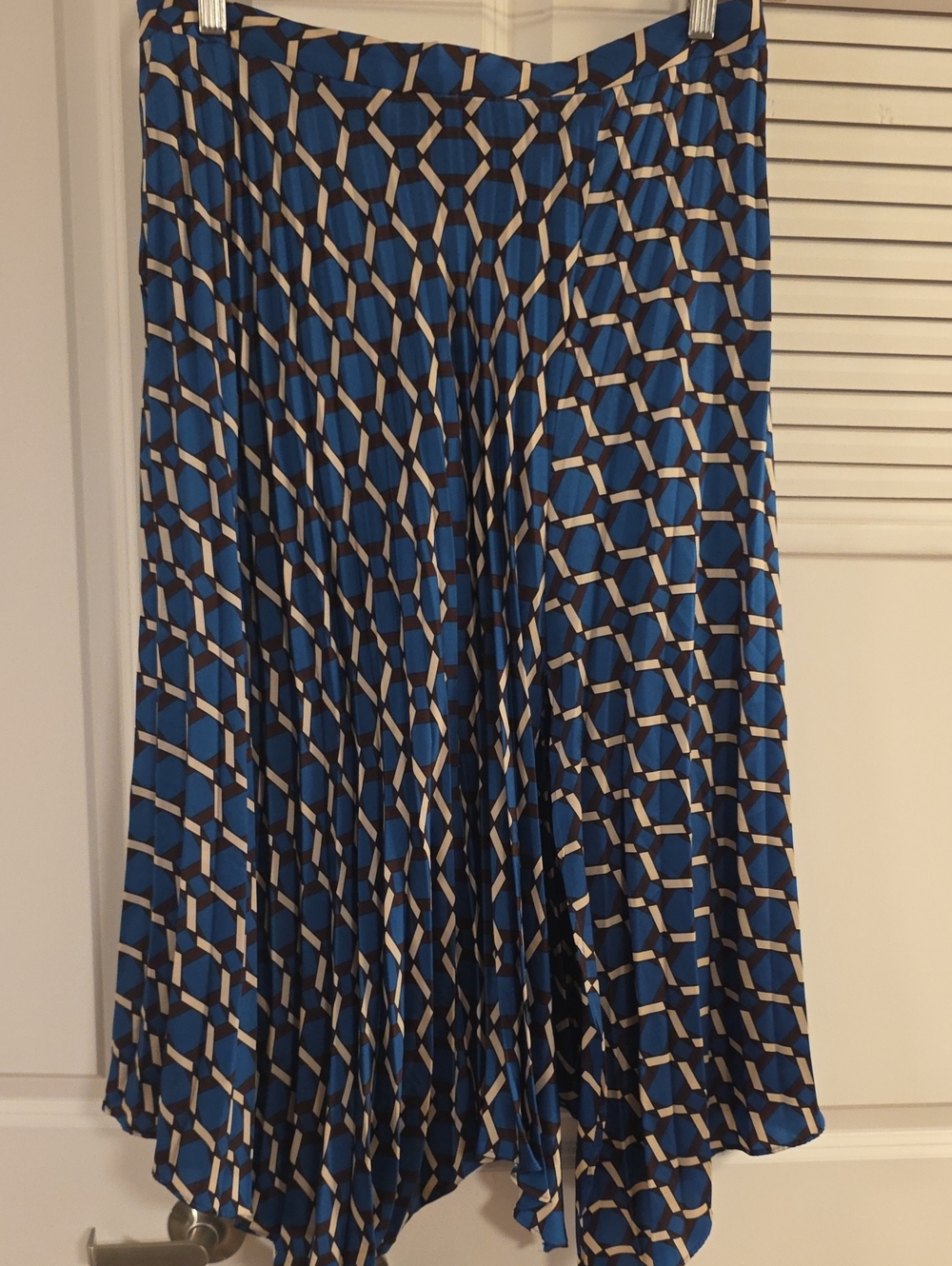 Zara Blue and Cream Geometric Circle Skirt